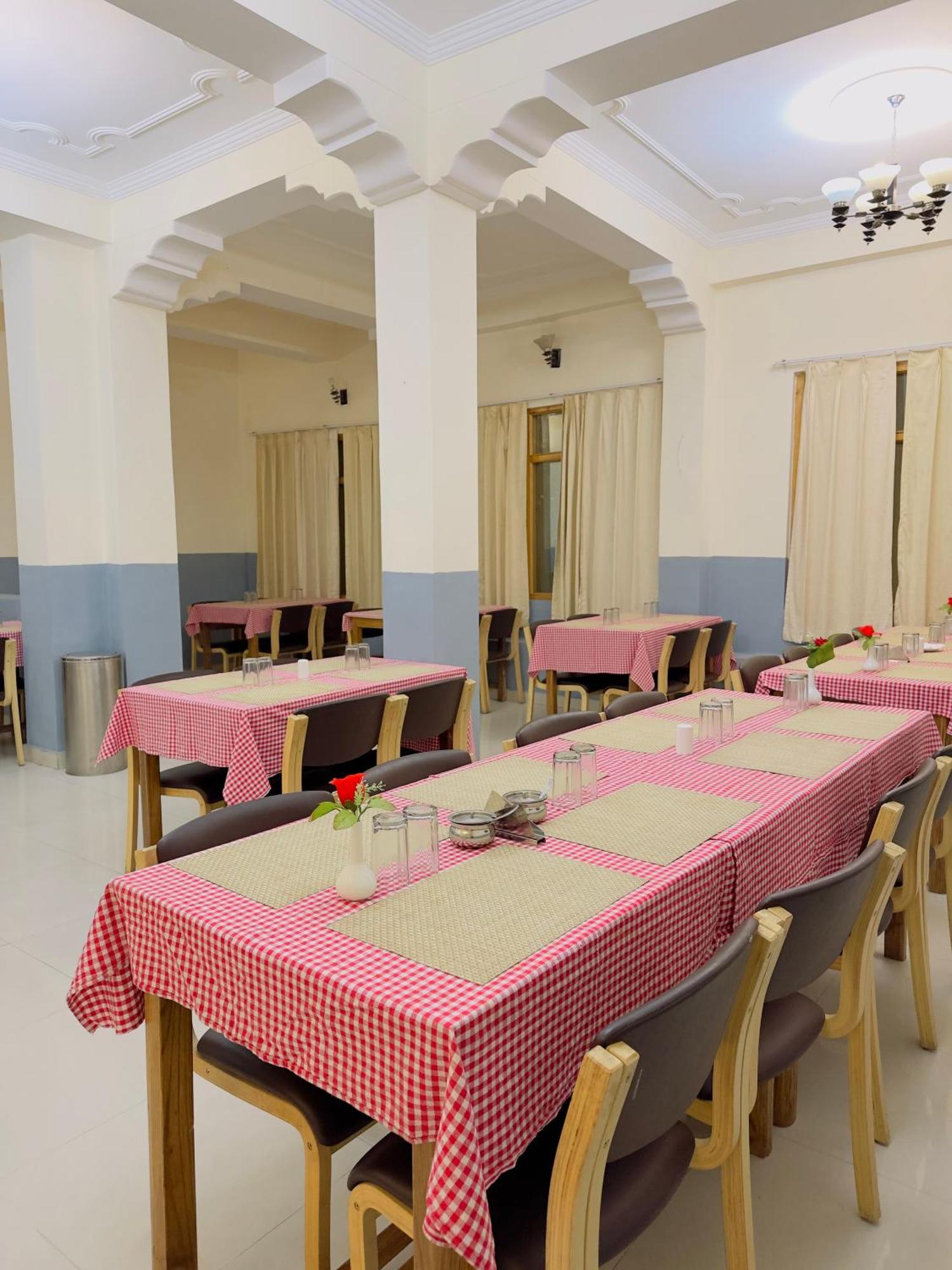 Hotel Dimbir Regency Leh Bagian luar foto